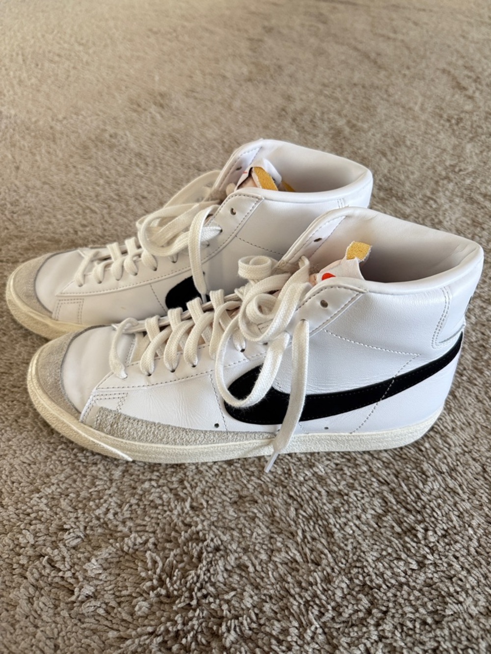 Nike Blazer Mid Vintage '77 White with Black Swoosh